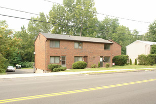 252 Blakeslee St Apartments