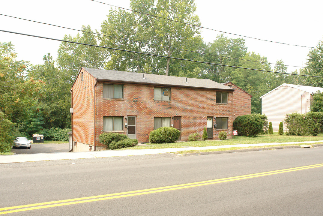 252 Blakeslee St in Bristol, CT - Foto de edificio