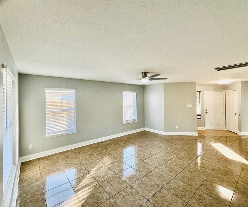 17030 Cypresswood Glen Tr in Hockley, TX - Building Photo