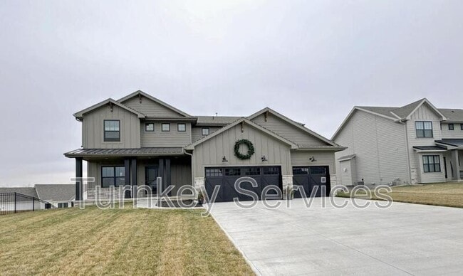 property at 13812 S 52nd St