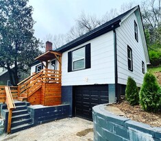 326 Murrell St in Frankfort, KY - Building Photo