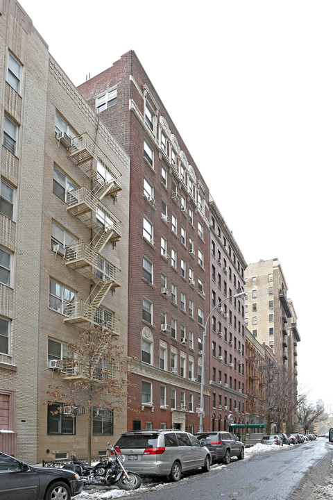 25 W 64th St in New York, NY - Foto de edificio