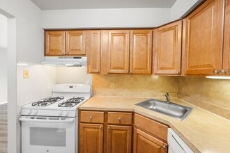 199 Silver Spur Dr in East York, PA - Building Photo - Building Photo