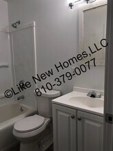 3702 Whitney Ave in Flint, MI - Building Photo - Building Photo