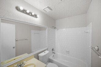 7403 W Fuqua St in Missouri City, TX - Building Photo - Building Photo