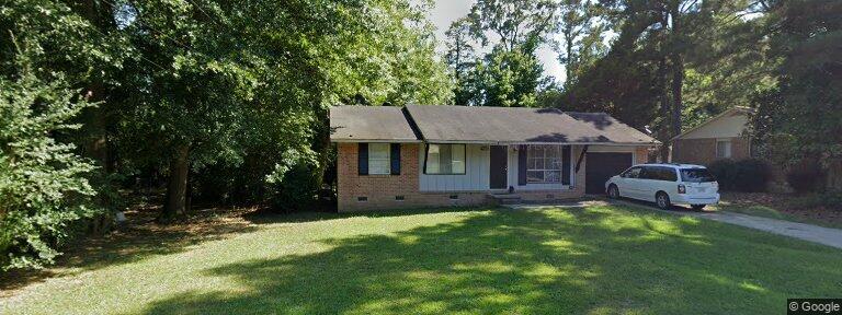 73 Crystal River Dr in Riverdale, GA - Building Photo