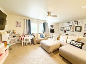 108 N Cambrian Ave in Bremerton, WA - Building Photo - Building Photo