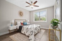 1620 Oak Tree Dr photo'