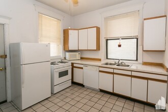 3521 N Wilton Ave, Unit 3R in Chicago, IL - Building Photo - Building Photo