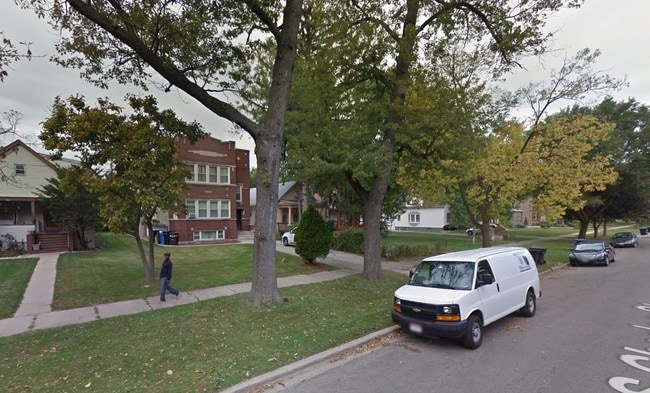 10226 S Charles St, Unit 1 in Chicago, IL - Building Photo - Building Photo