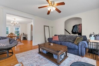 52 Augur St in Hamden, CT - Building Photo - Building Photo