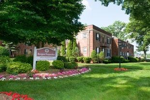 Bergen Properties in Fair Lawn, NJ - Building Photo