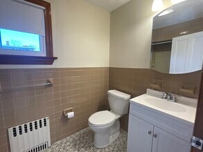 31 Pitman Ave-Unit -1 in Wakefield, MA - Building Photo - Building Photo