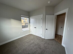 12307 Eovaldi Ave in Herriman, UT - Building Photo - Building Photo
