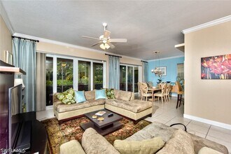 638 Vintage Reserve Cir in Naples, FL - Building Photo - Building Photo
