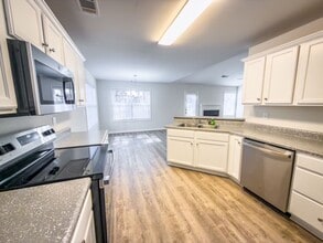 201 Cedar Rock Trace in Athens, GA - Building Photo - Building Photo