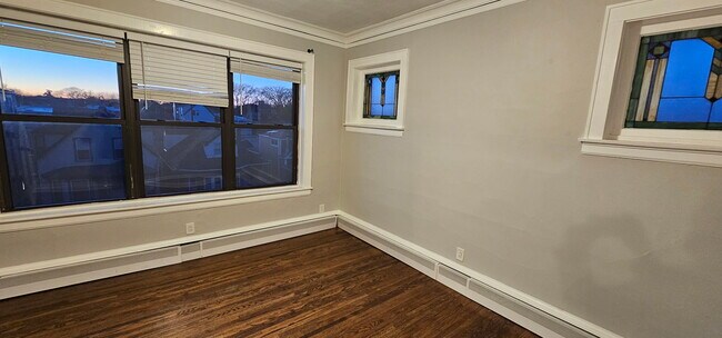 3823 N Drake Ave, Unit 3827-1 in Chicago, IL - Foto de edificio - Building Photo