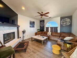 3893 Lexington Ave in Yucca Valley, CA - Building Photo - Building Photo