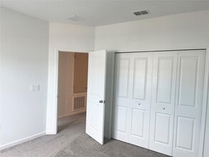 280 Nine Iron Dr in Davenport, FL - Building Photo - Building Photo