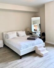 999 SW 1st Ave in Miami, FL - Building Photo - Building Photo