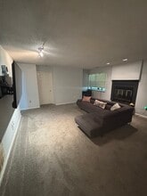 596 Wild Flower Glade in Annapolis, MD - Foto de edificio - Building Photo