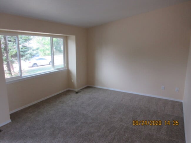 7415 Silverdale St in Colorado Springs, CO - Building Photo - Building Photo