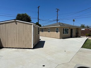 1647 N Lake Ave-Unit -B in Ontario, CA - Building Photo - Building Photo