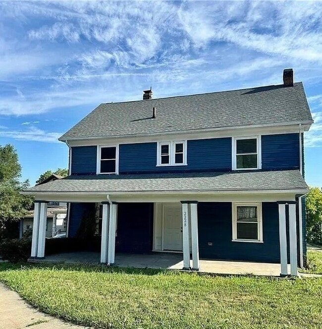 2228 Wayne Ave in Dayton, OH - Building Photo - Building Photo