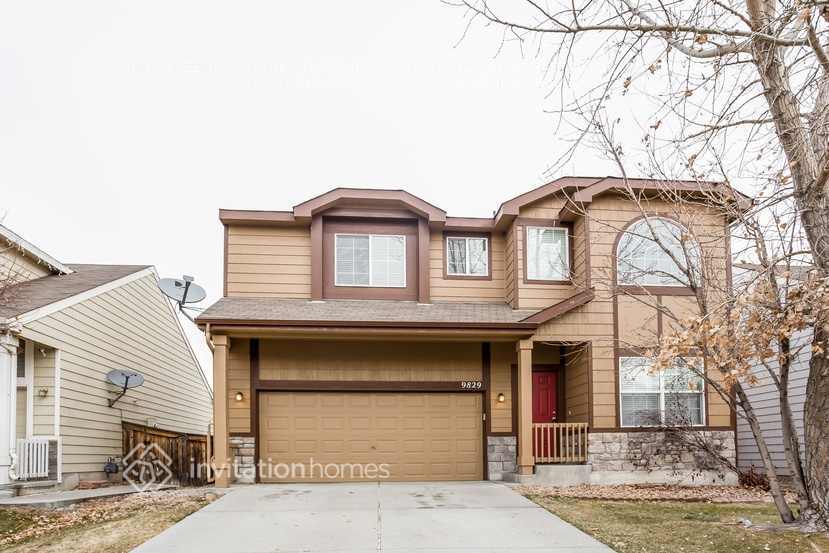 9829 Kenton Cir in Commerce City, CO - Building Photo