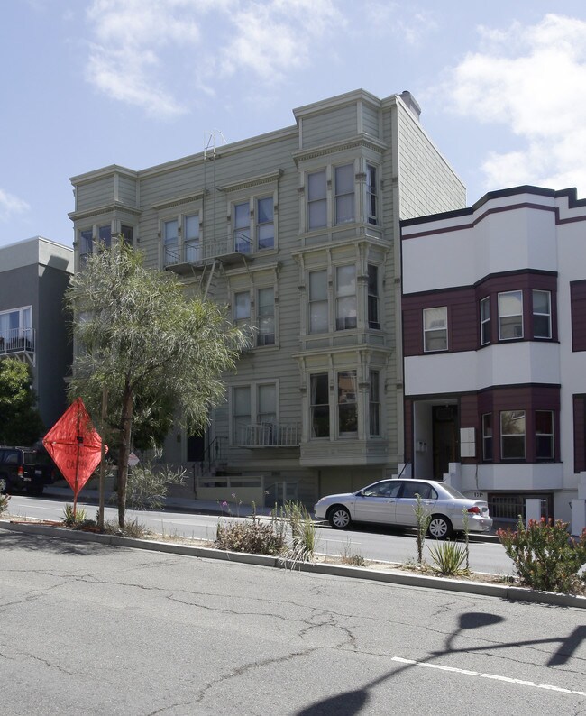 925 Guerrero St in San Francisco, CA - Building Photo - Building Photo