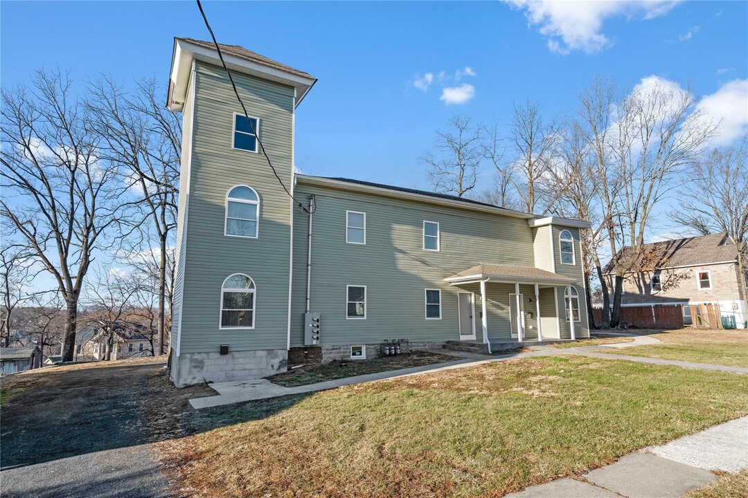 34 Capron St in Walden, NY - Building Photo