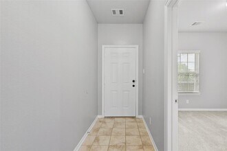 142 Pequin Rd in Crosby, TX - Foto de edificio - Building Photo