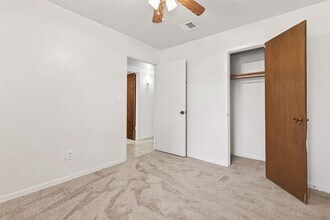 9302 Eblen Dr in Houston, TX - Building Photo - Building Photo