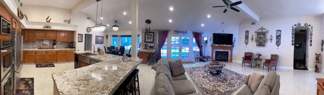 11310 Pinehaven Ave in Bakersfield, CA - Building Photo - Building Photo