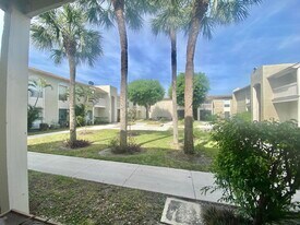 1500 N Congress Ave in West Palm Beach, FL - Building Photo