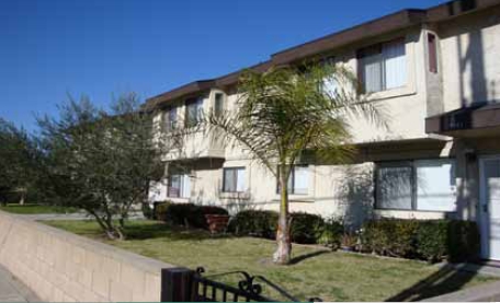 Alameda Townhomes in Downey, CA - Building Photo - Building Photo