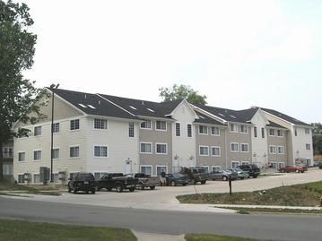 1315 Fraternity Village Dr in Kalamazoo, MI - Building Photo