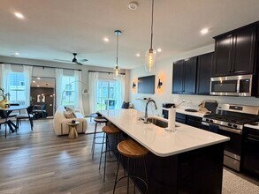 1615 Songbird Ln in Chesapeake, VA - Building Photo - Building Photo