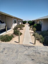 5228 Adobe Rd in Twentynine Palms, CA - Building Photo - Building Photo