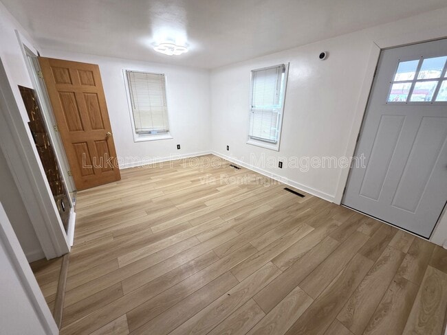 822 W Main St in Kalamazoo, MI - Building Photo - Building Photo