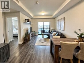 30 Hamilton St S in Waterdown, ON - Building Photo - Building Photo