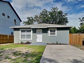 3621 N 54th St in Tampa, FL - Building Photo