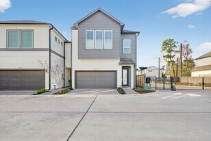 2317 Warhol Wy in Houston, TX - Building Photo