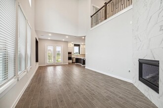 19919 Curved Steel Dr in Cypress, TX - Building Photo - Building Photo