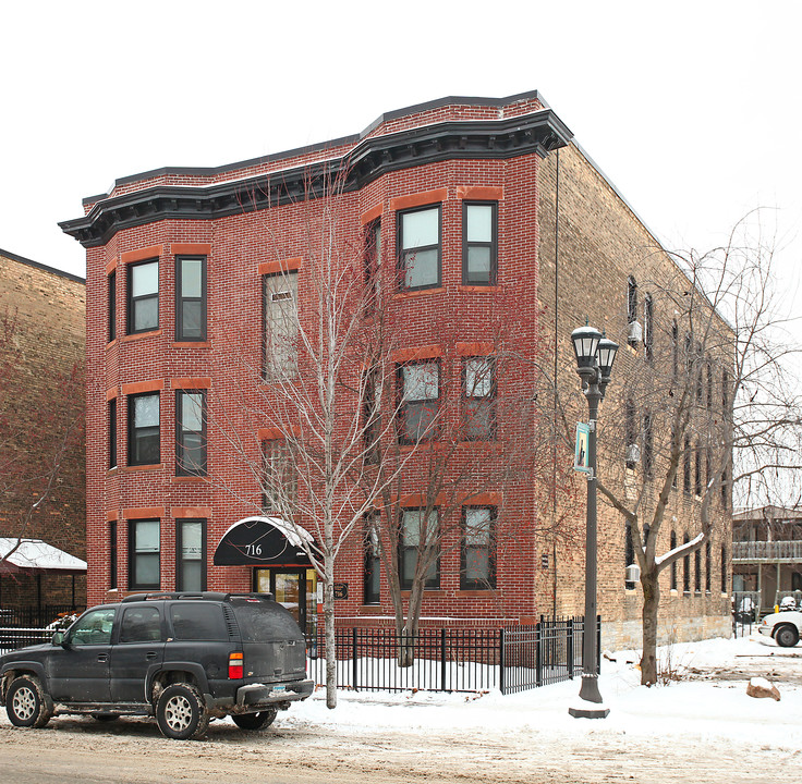 716 Selby Ave in St. Paul, MN - Building Photo