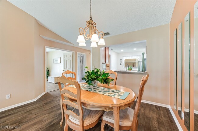 property at 725 Landover Ct