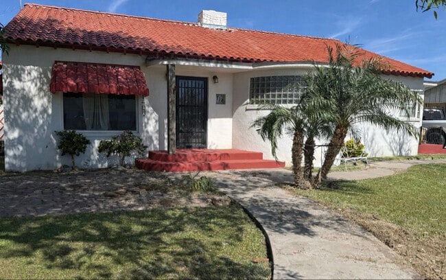 property at 714 E Eason Ave