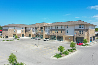 Point at Ames in Ames, IA - Foto de edificio - Building Photo