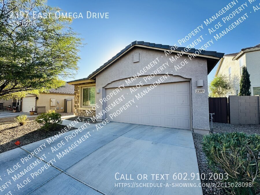 2397 E Omega Dr in San Tan Valley, AZ - Foto de edificio