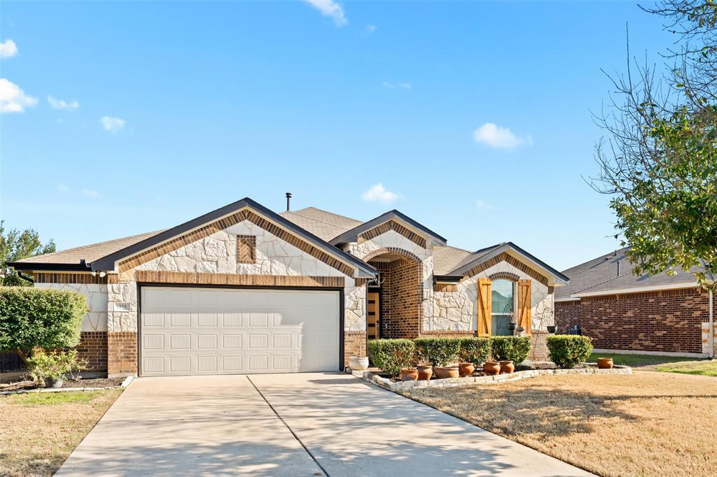 355 Evening Star in Kyle, TX - Building Photo